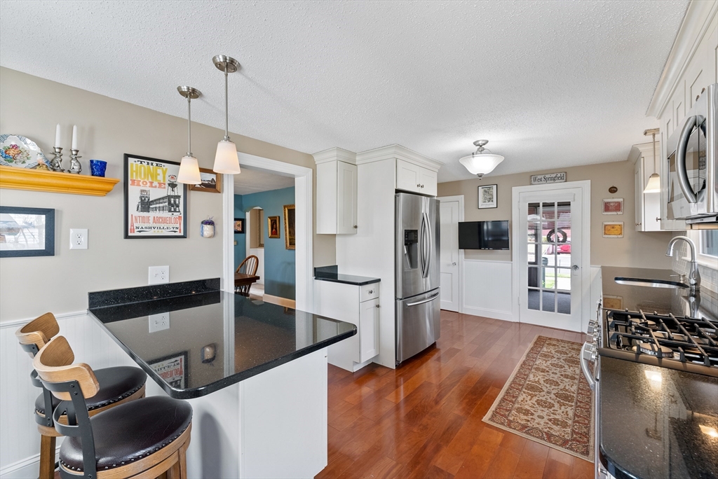94 Morton Street West Springfield, MA 01089 - Photo 8 of 45 Gallery Image 8