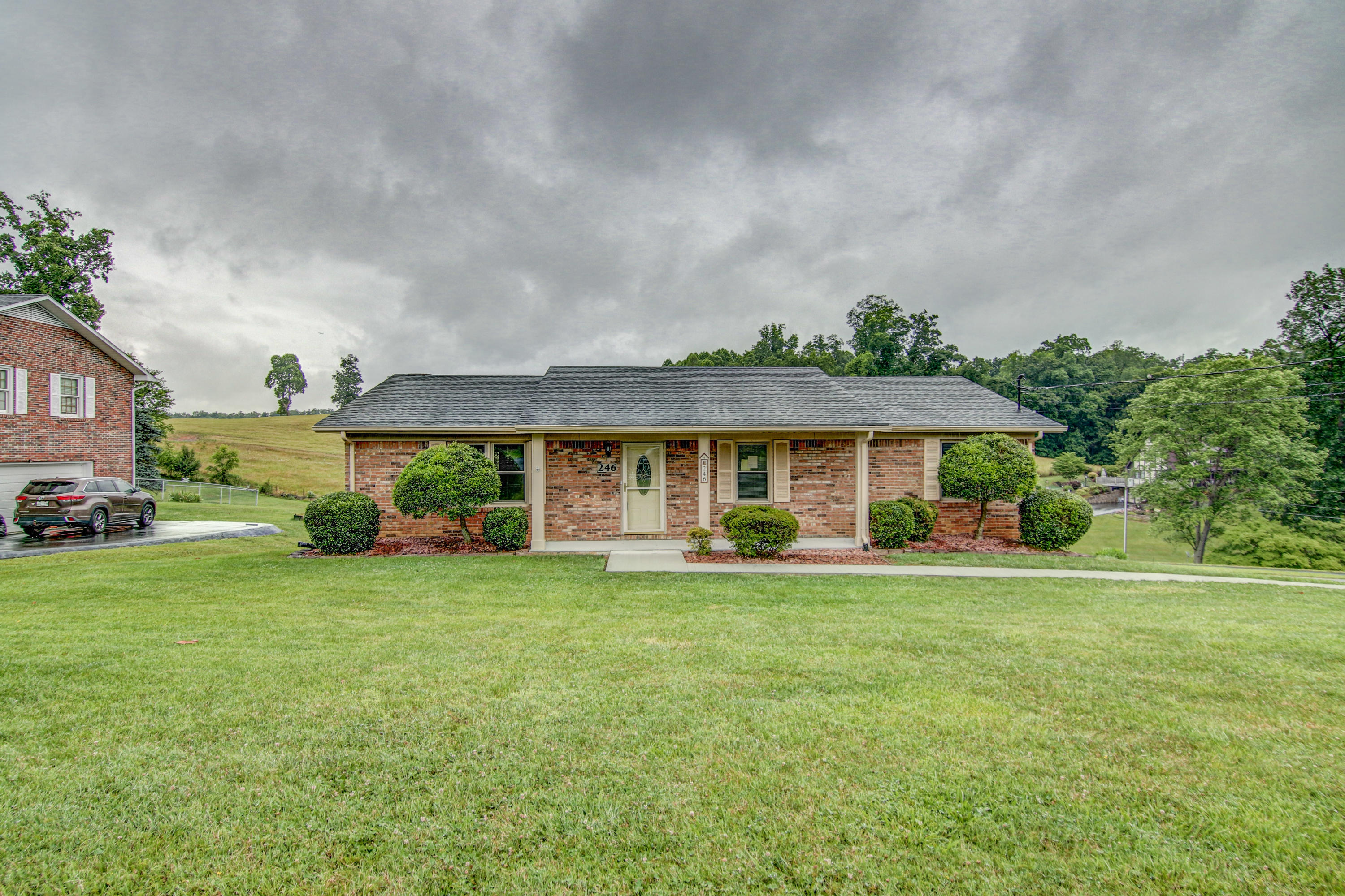 246 Carlton Road Bristol, TN 37620 - Photo 1 of 54 LP1A0766_67_68_69_70