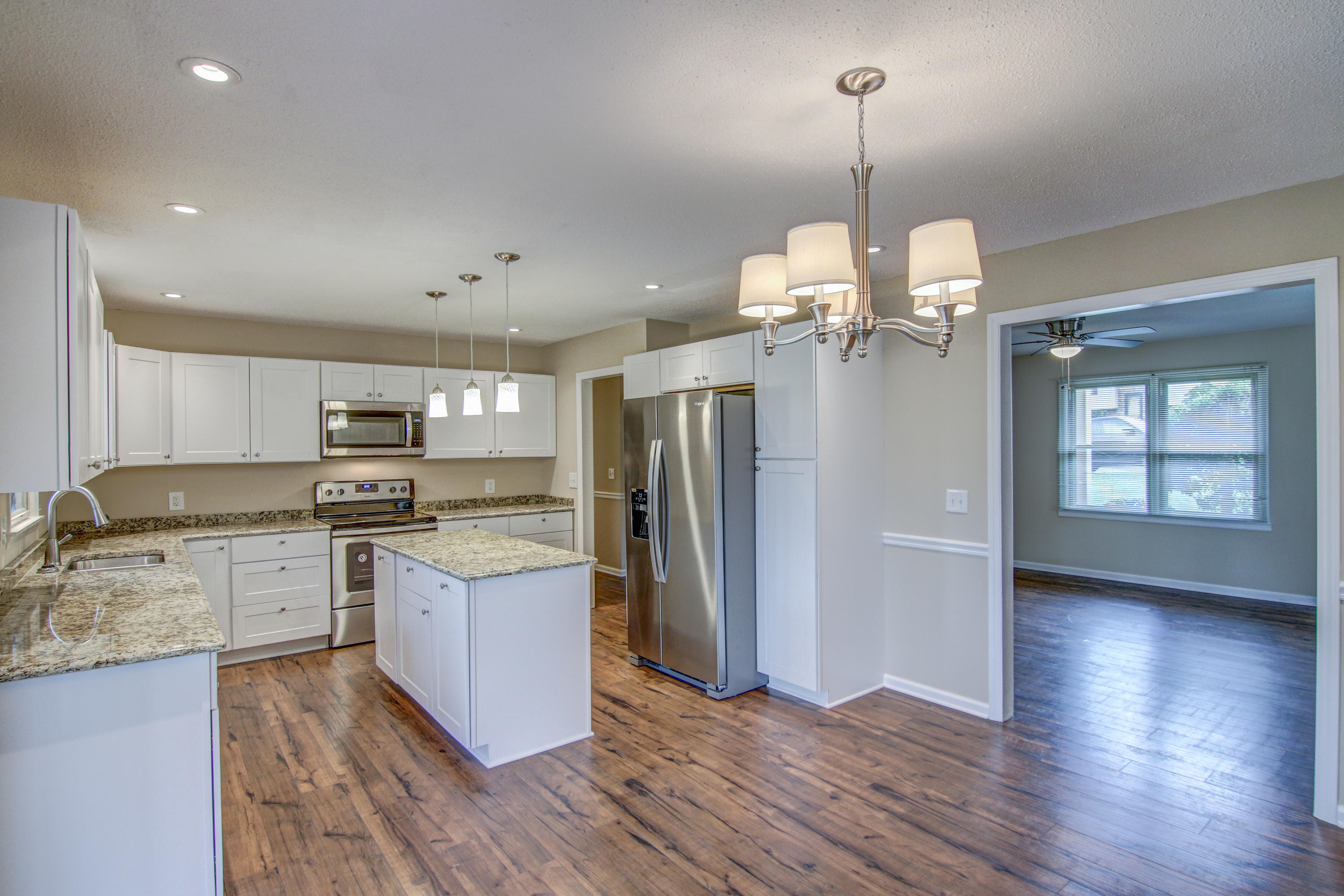 246 Carlton Road Bristol, TN 37620 - Photo 13 of 54 LP1A0556_57_58_59_60