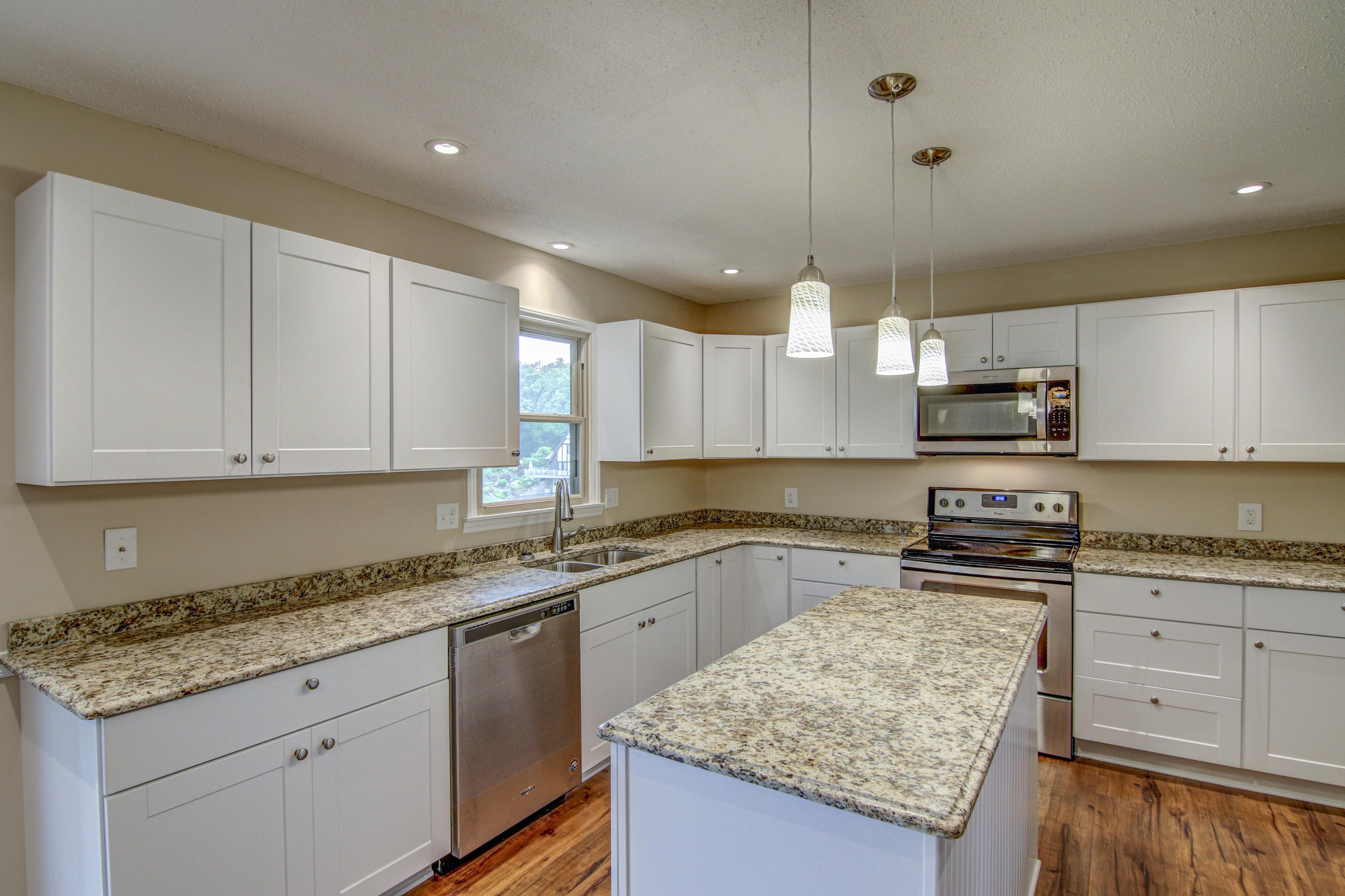246 Carlton Road Bristol, TN 37620 - Photo 14 of 54 LP1A0561_2_3_4_5