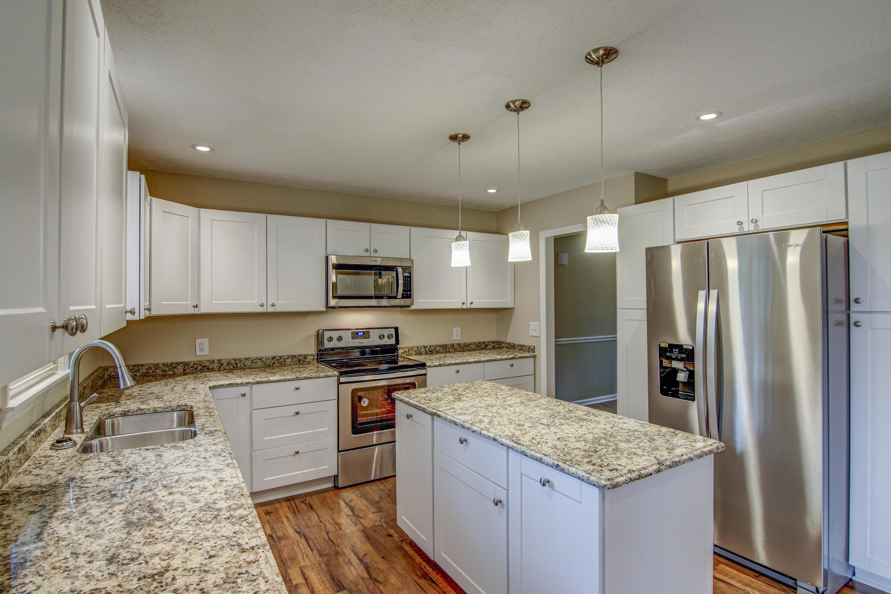 246 Carlton Road Bristol, TN 37620 - Photo 15 of 54 LP1A0566_67_68_69_70