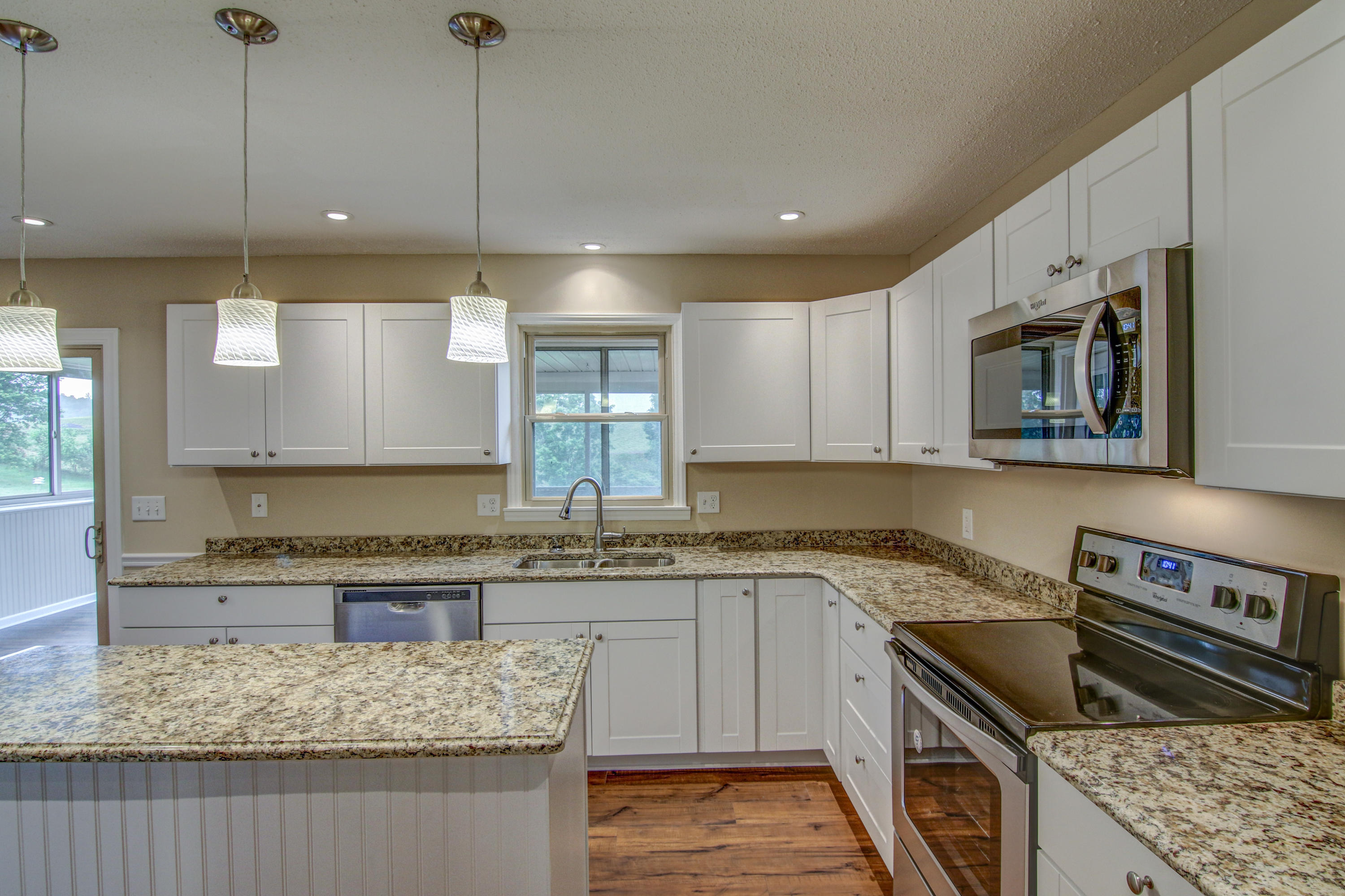 246 Carlton Road Bristol, TN 37620 - Photo 17 of 54 LP1A0576_77_78_79_80