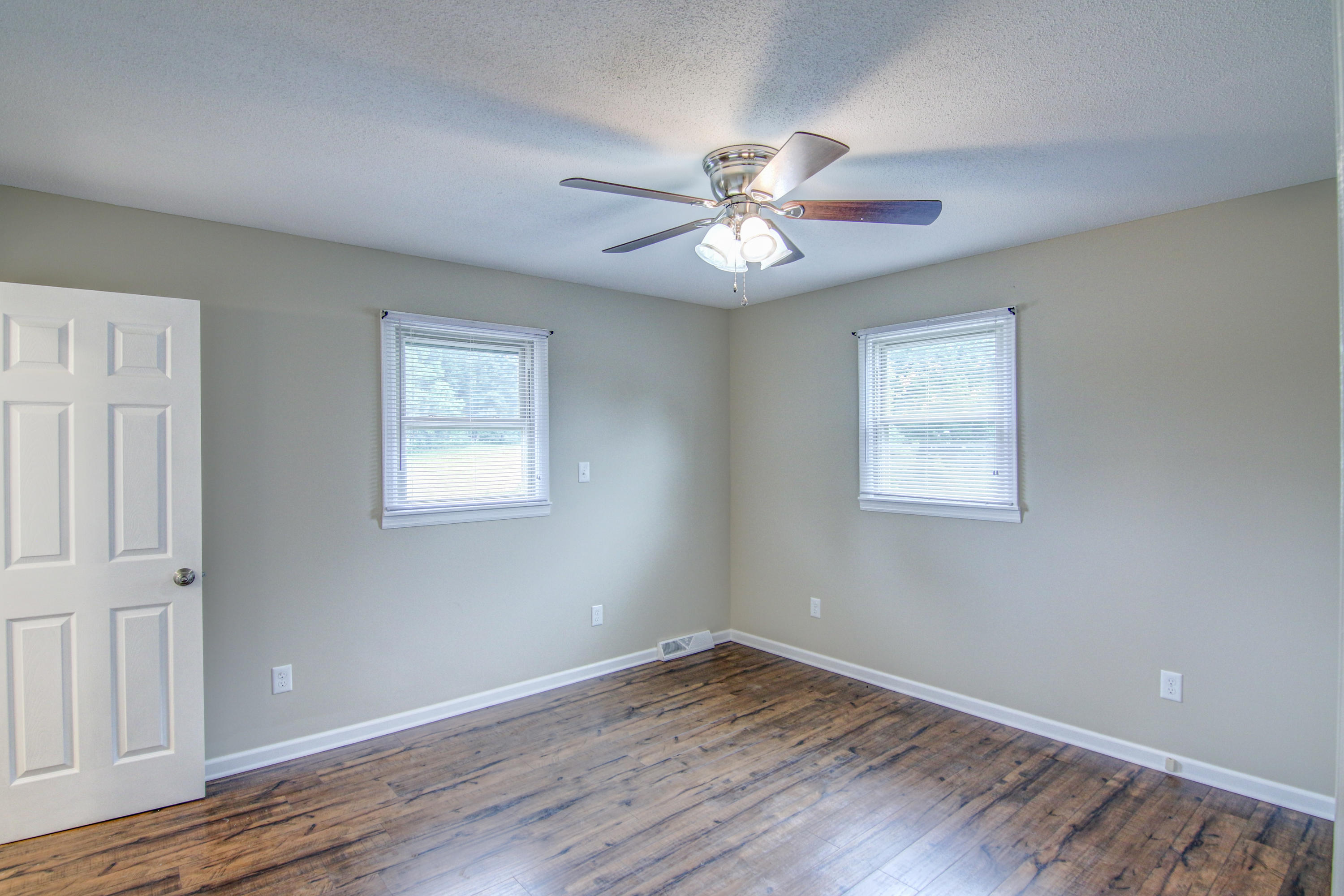 246 Carlton Road Bristol, TN 37620 - Photo 29 of 54 LP1A0646_47_48_49_50