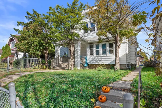 $144,900 | 3452 North 1st Street, Unit 3452A, Milwaukee, WI 53212