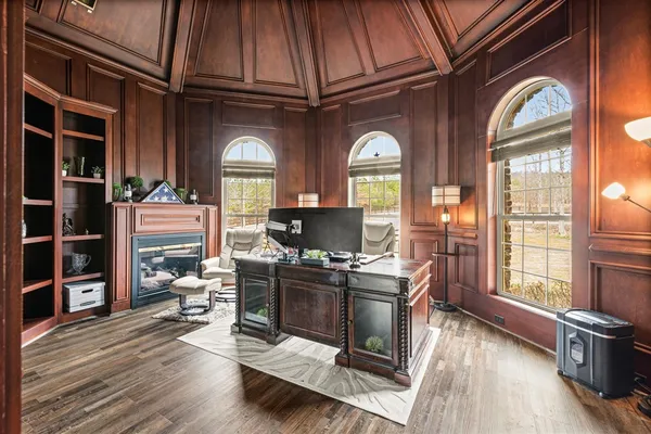 $1,700,000 | 456 East Valley Road Northeast, Rydal, GA 30171