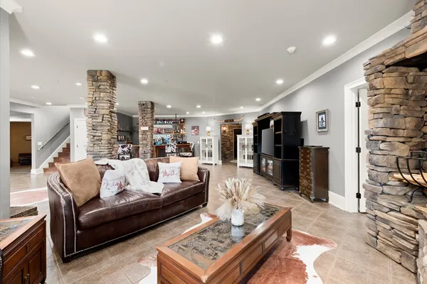 $1,700,000 | 456 East Valley Road Northeast, Rydal, GA 30171