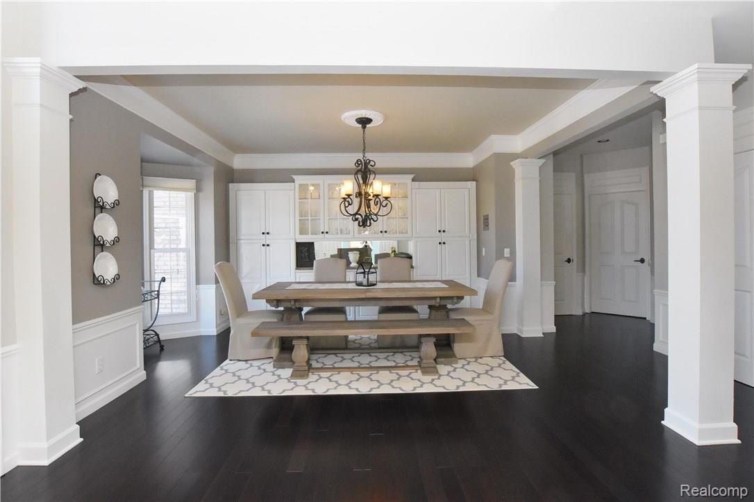 3373 West York Court Rochester, MI 48306 - Photo 4 of 37 3373 W York Ct004.JPG