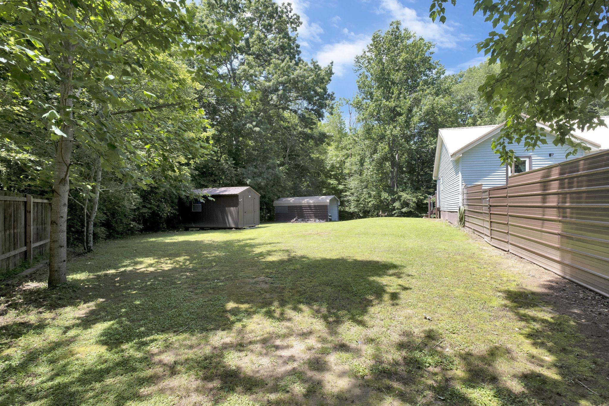 622 Longbranch Road Hohenwald, TN 38462 - Photo 10 of 32 Gallery Image 10