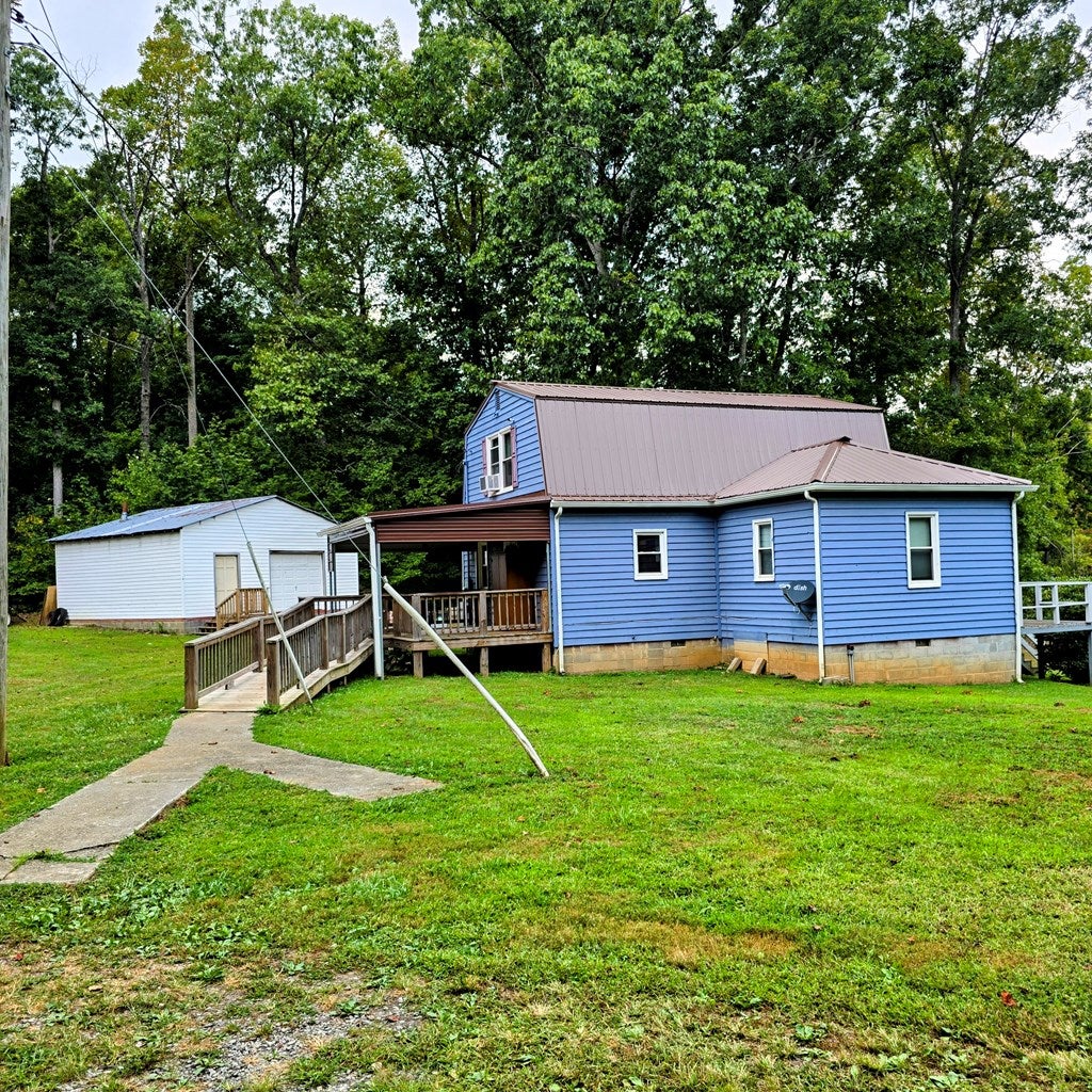 2687 Nutbush Road Victoria, VA 23974 - Photo 4 of 33 Gallery Image 4
