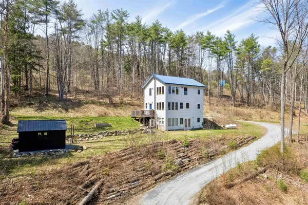 $465,000 | 483 North Pleasant Street, Bradford, VT 05033