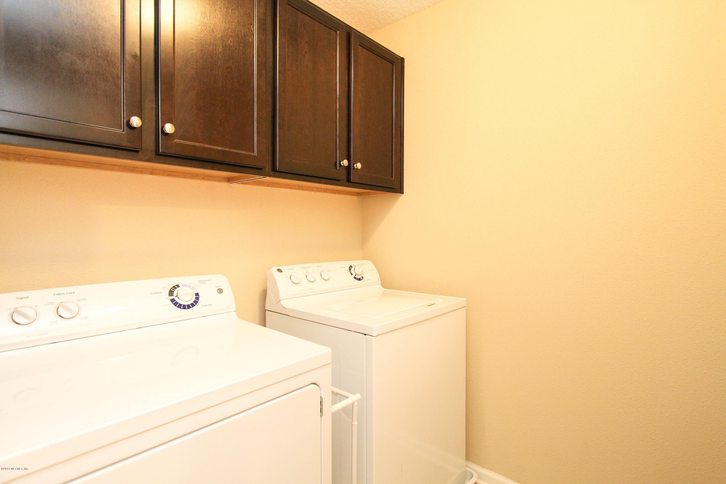 3850 Chasing Falls Road Orange Park, FL 32065 - Photo 27 of 32 Laundry Room