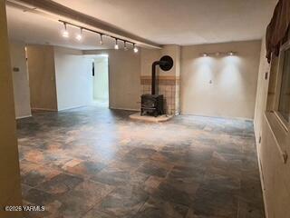 2405 Birchfield Road Yakima, WA 98901 - Photo 6 of 26 Living room