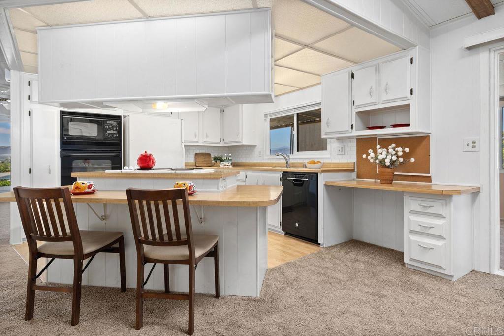 1175 La Moree Road, Unit 85 San Marcos, CA 92078 - Photo 12 of 68 Kitchen