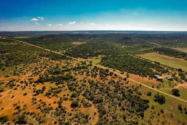 $520,000 | 17 Jack Rabbit Road, Unit 17, Doss, TX 78618