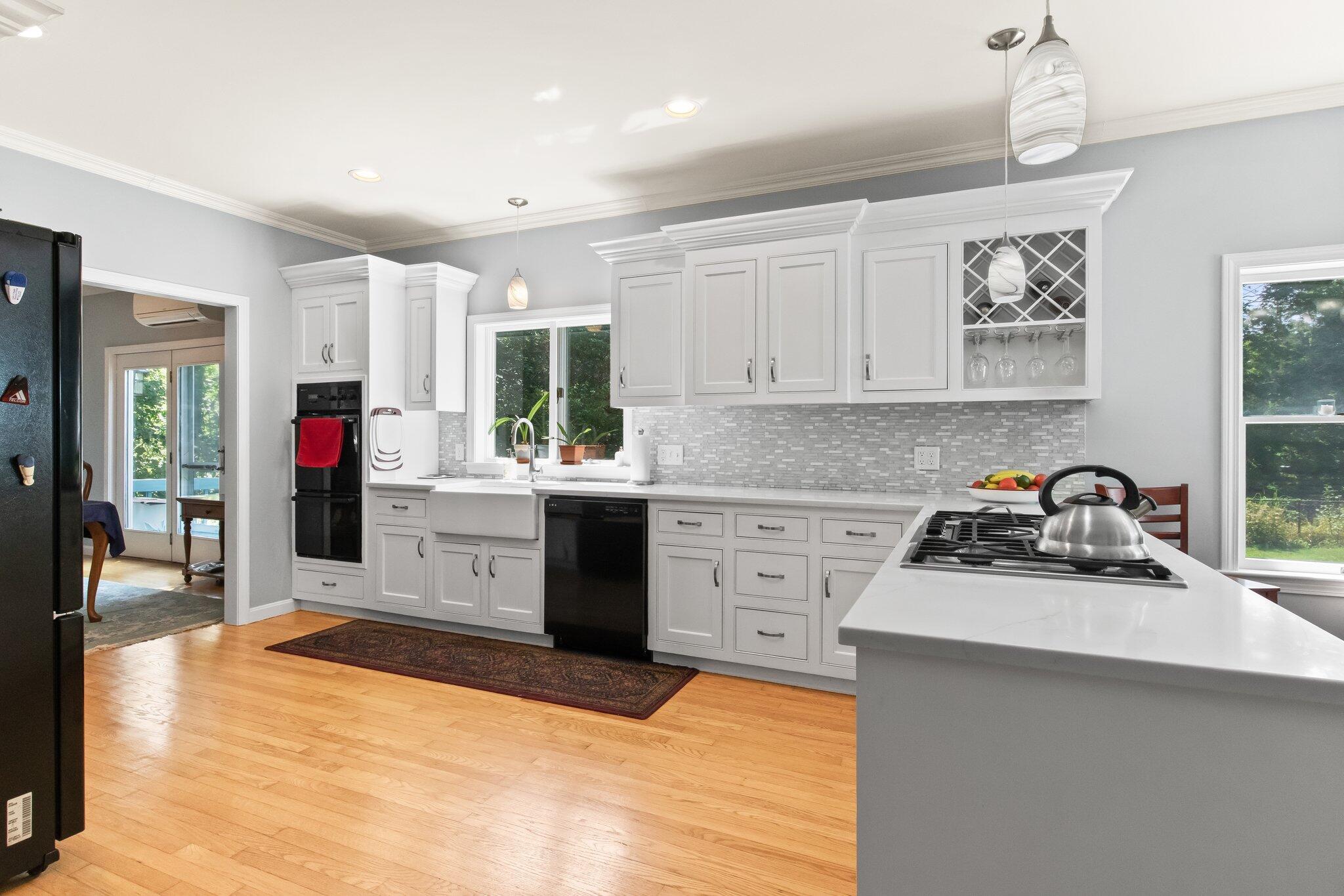 751 Main Street Harwich, MA 02645 - Photo 17 of 58 21-web-or-mls-751-main-st