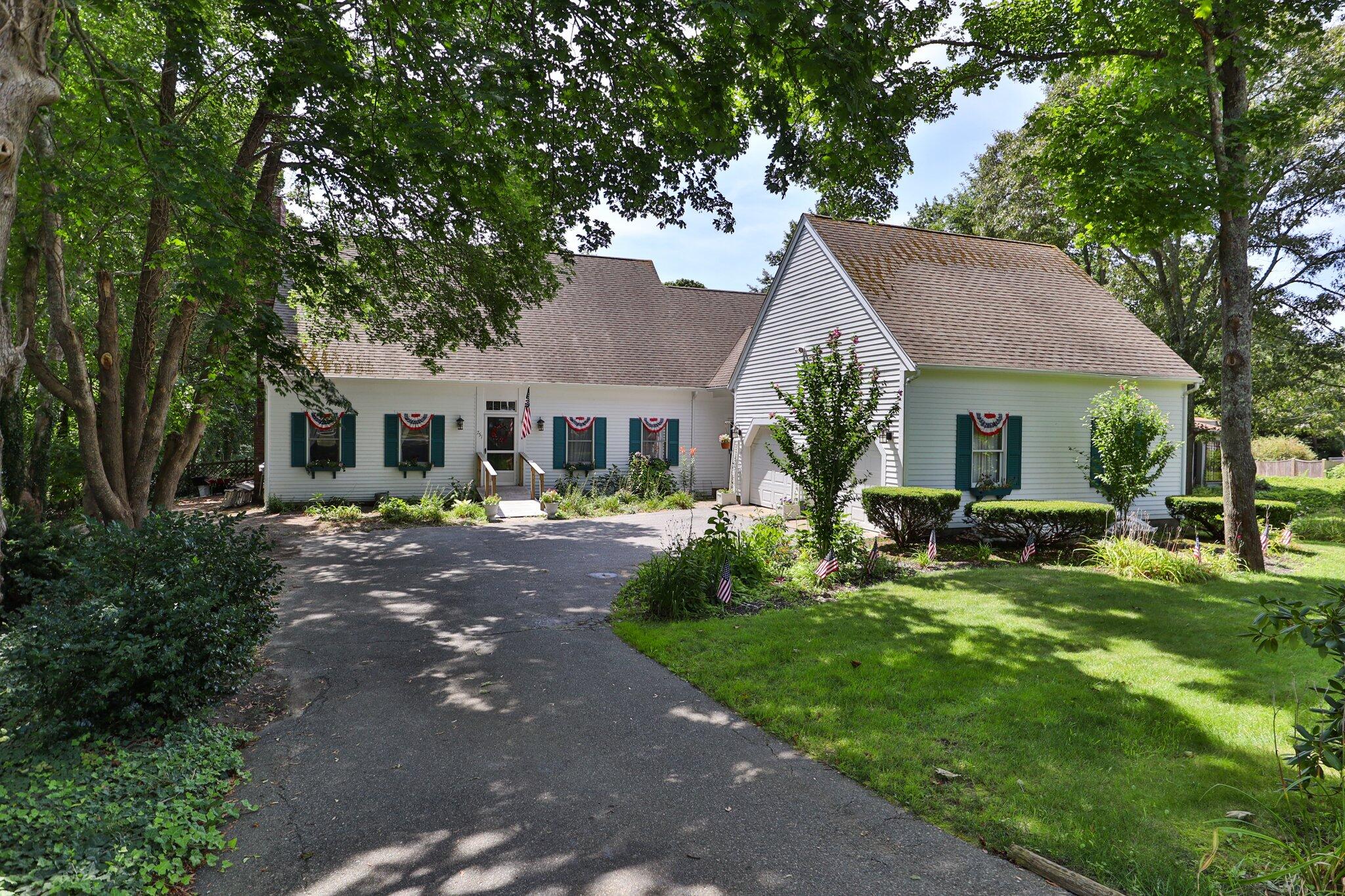 751 Main Street Harwich, MA 02645 - Photo 2 of 58 3-web-or-mls-751-main-st