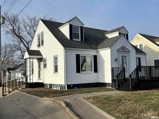 $159,900 | 801 Haner Street, Taylorville, IL 62568