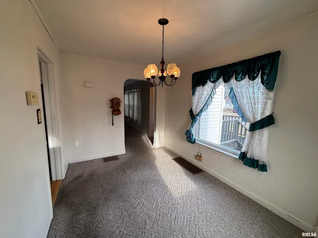 $159,900 | 801 Haner Street, Taylorville, IL 62568