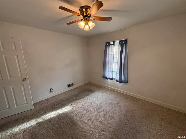 $159,900 | 801 Haner Street, Taylorville, IL 62568