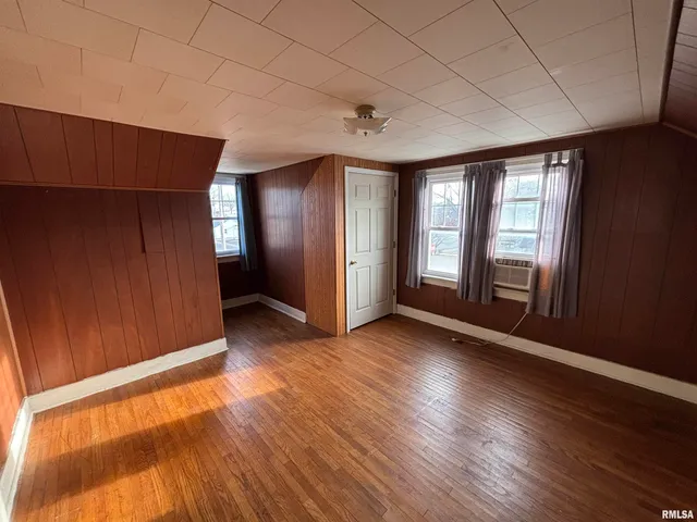 $159,900 | 801 Haner Street, Taylorville, IL 62568