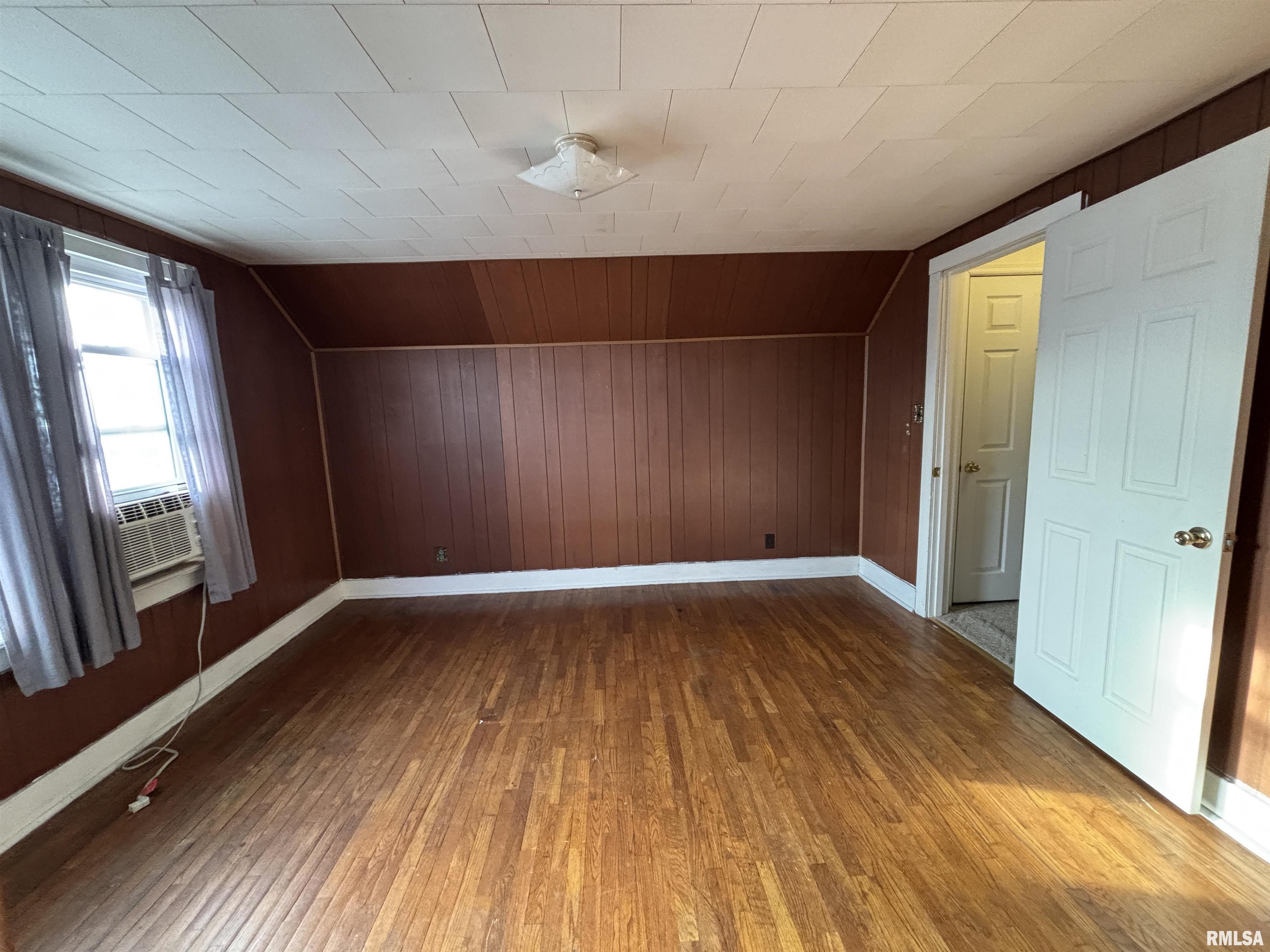 801 Haner Street Taylorville, IL 62568 - Photo 33 of 47