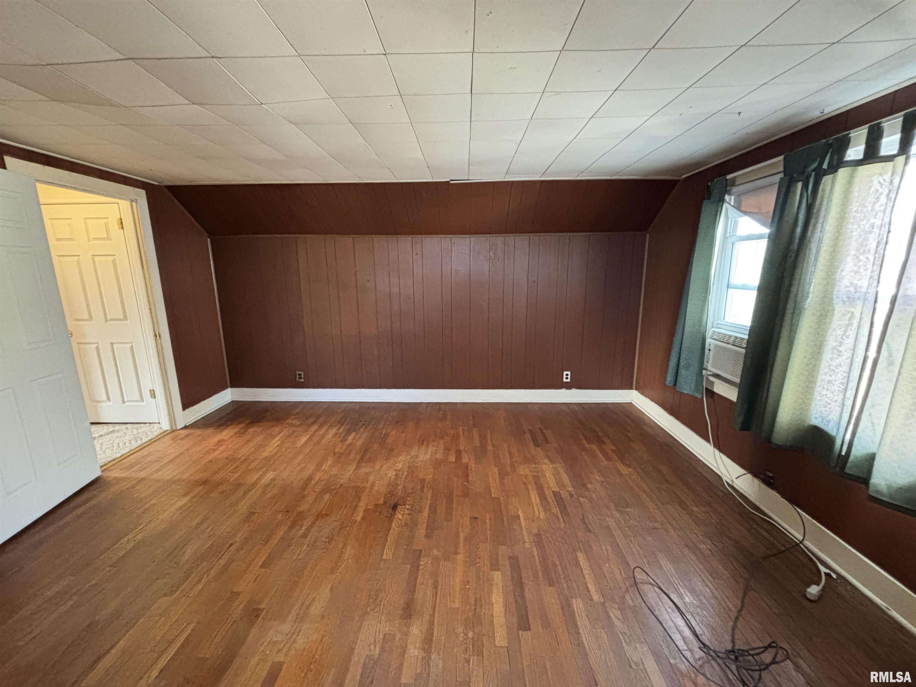801 Haner Street Taylorville, IL 62568 - Photo 36 of 47