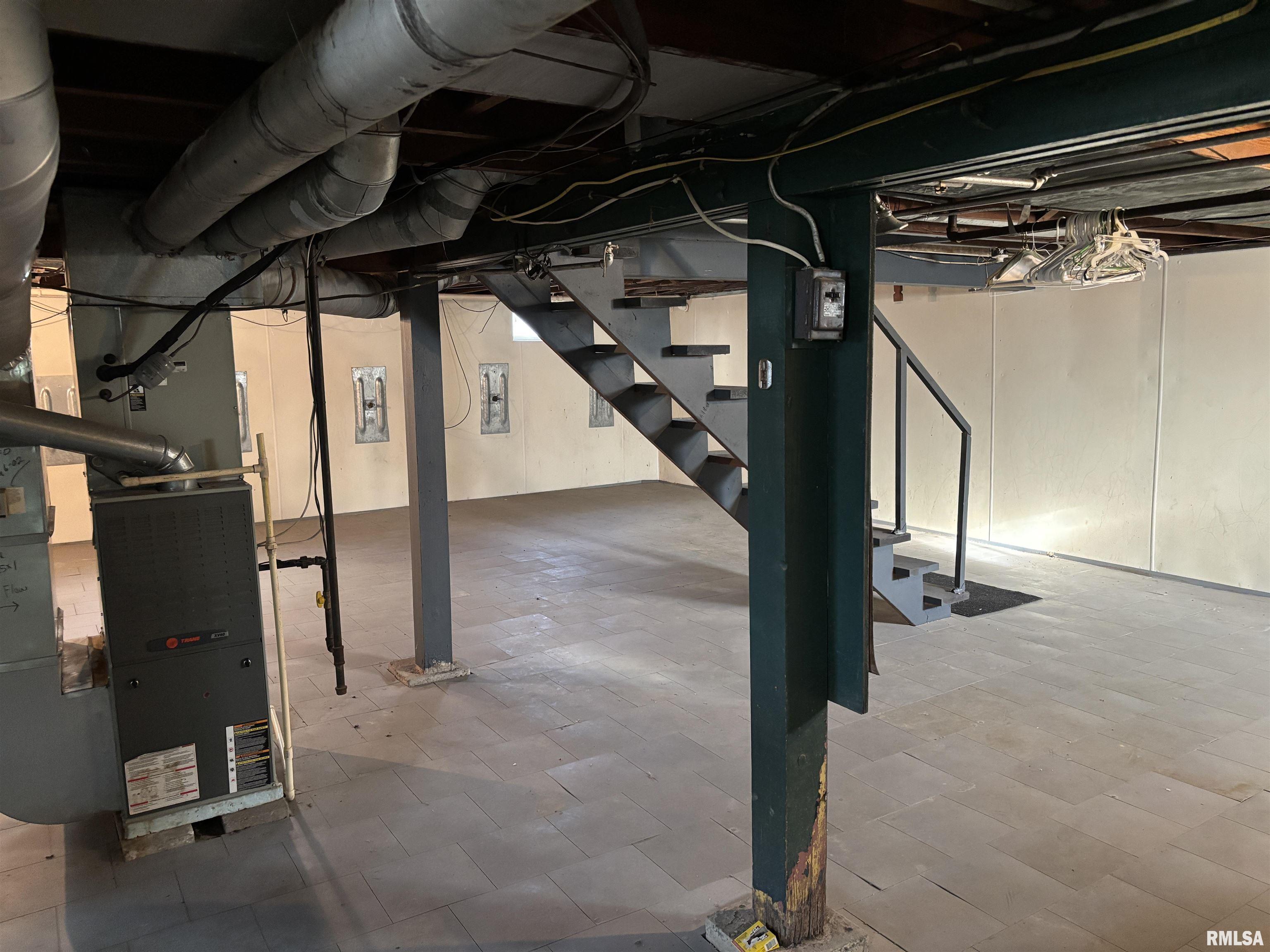 801 Haner Street Taylorville, IL 62568 - Photo 39 of 46