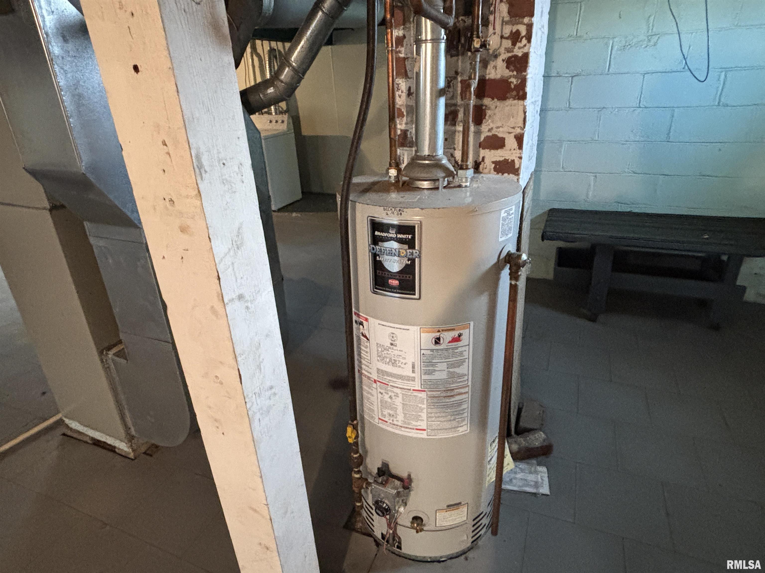 801 Haner Street Taylorville, IL 62568 - Photo 43 of 46