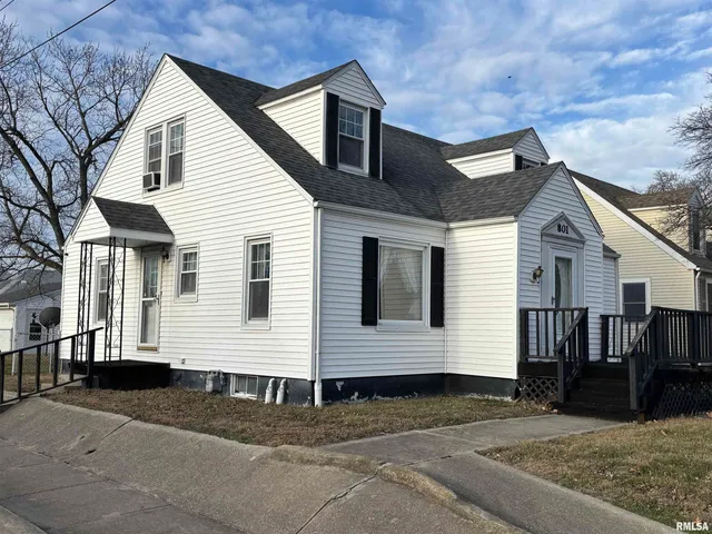 $159,900 | 801 Haner Street, Taylorville, IL 62568