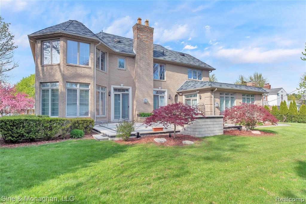 45 Roslyn Road Grosse Pointe Shores, MI 48236 - Photo 83 of 88