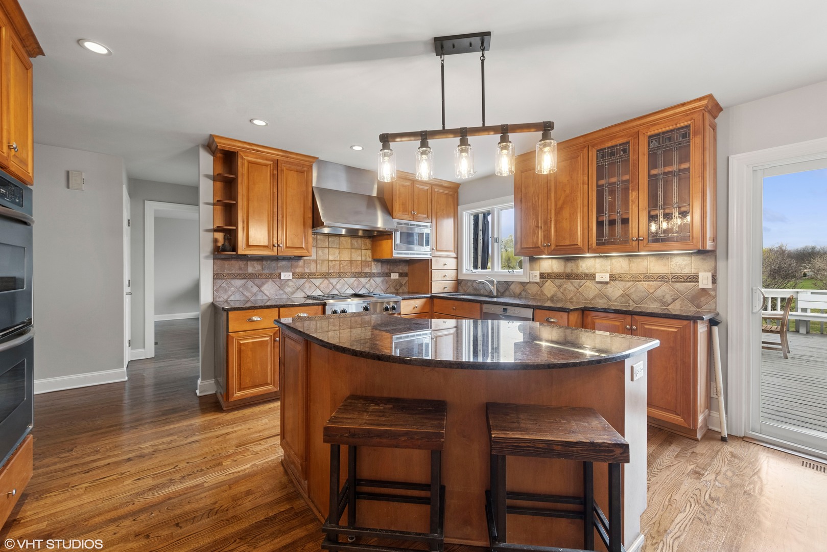 463 Leonard Lane Burr Ridge, IL 60527 - Photo 13 of 47 Gallery Image 13