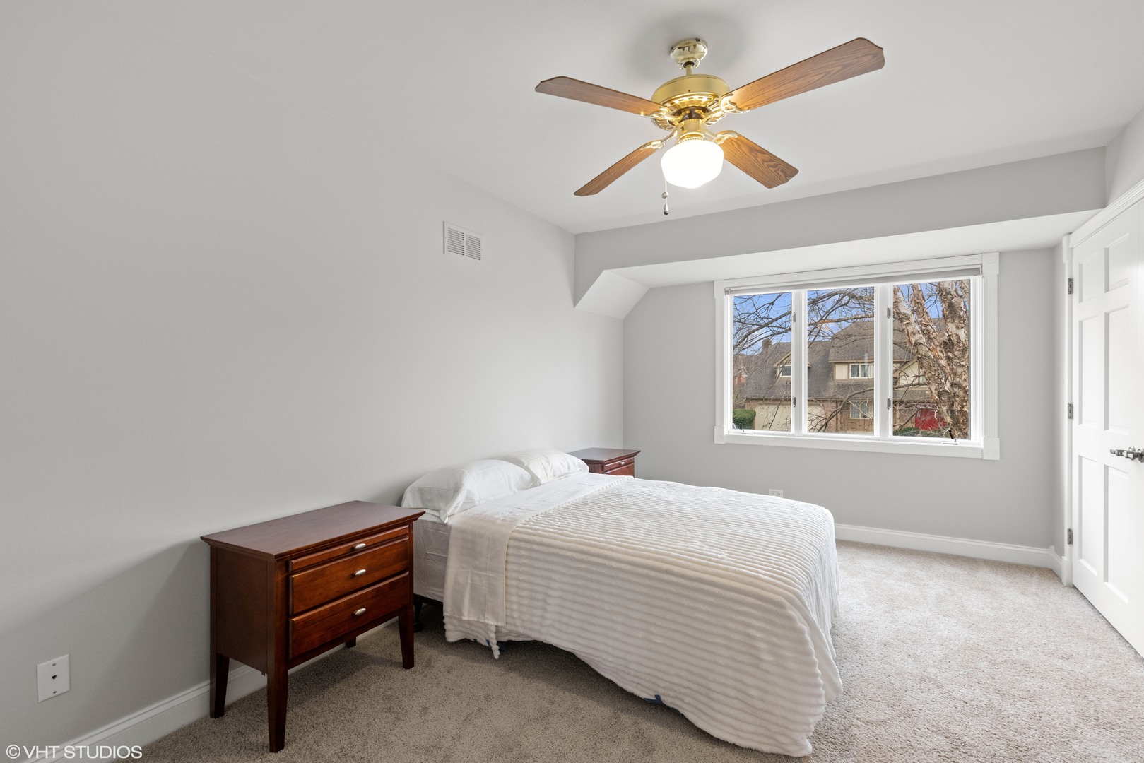 463 Leonard Lane Burr Ridge, IL 60527 - Photo 25 of 47 Gallery Image 25