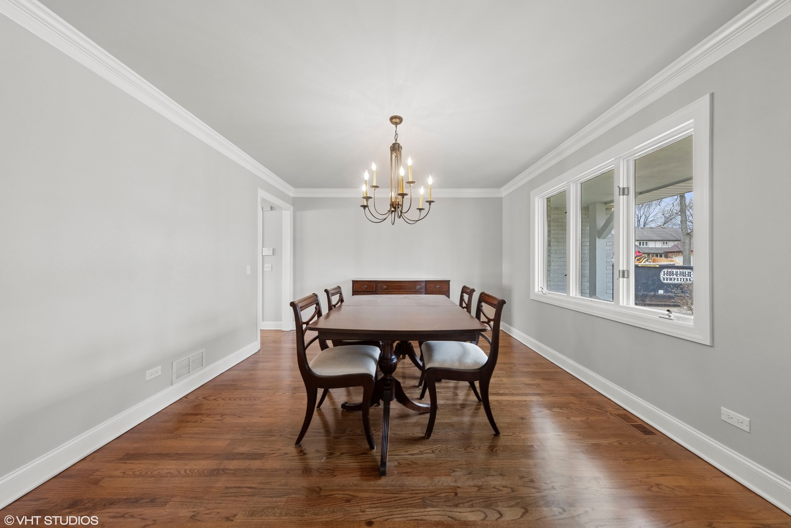 463 Leonard Lane Burr Ridge, IL 60527 - Photo 3 of 47 Gallery Image 3