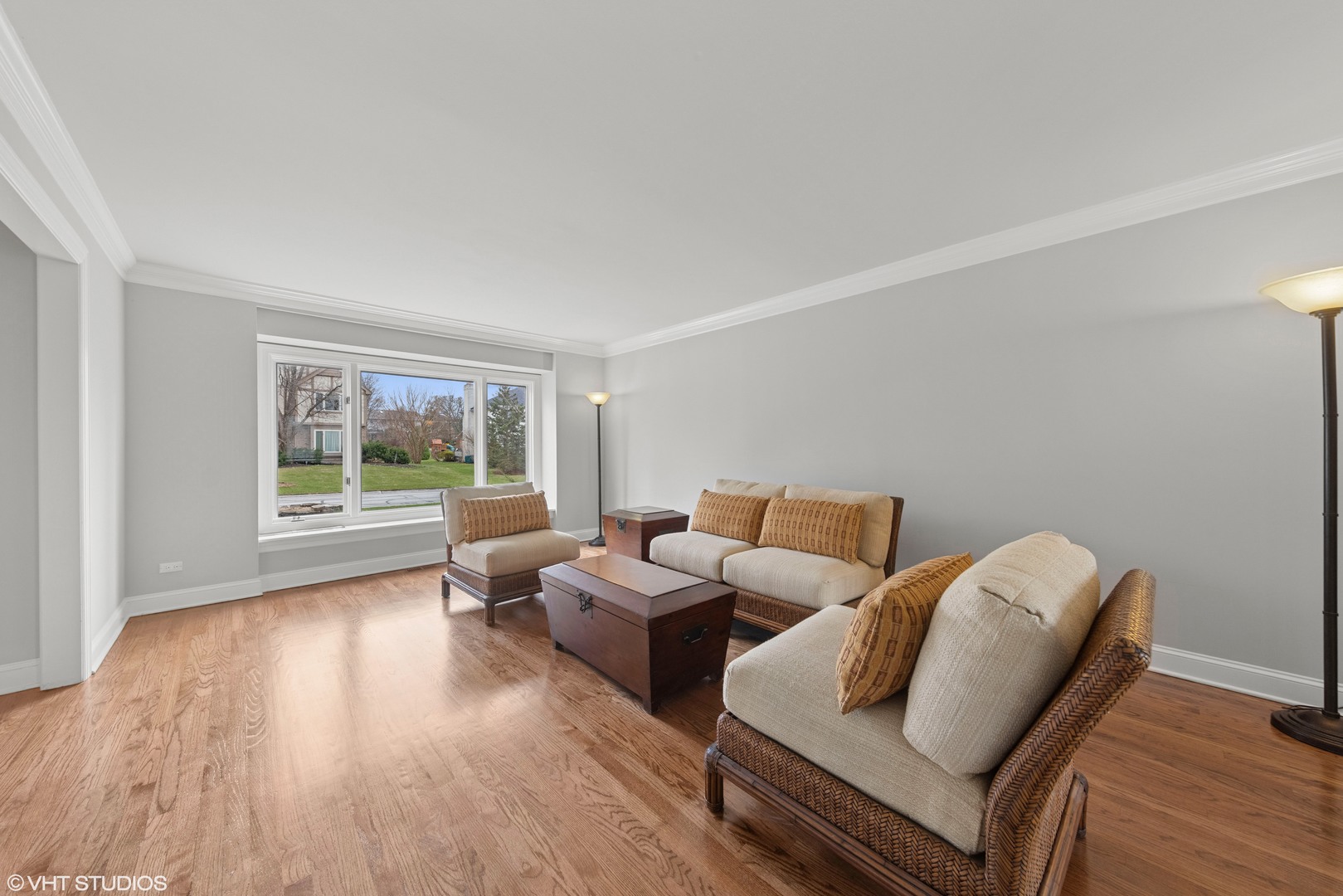 463 Leonard Lane Burr Ridge, IL 60527 - Photo 6 of 47 Gallery Image 6