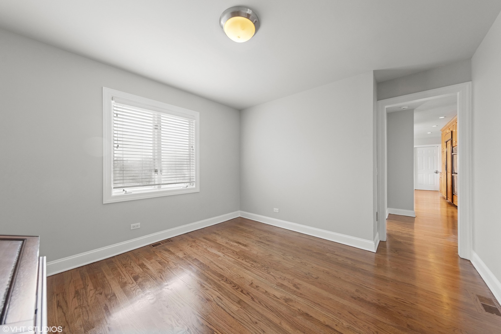 463 Leonard Lane Burr Ridge, IL 60527 - Photo 8 of 47 Gallery Image 8