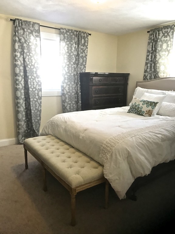 13 Walker Road, Unit 4 North Andover, MA 01845 - Photo 11 of 15 Gallery Image 11