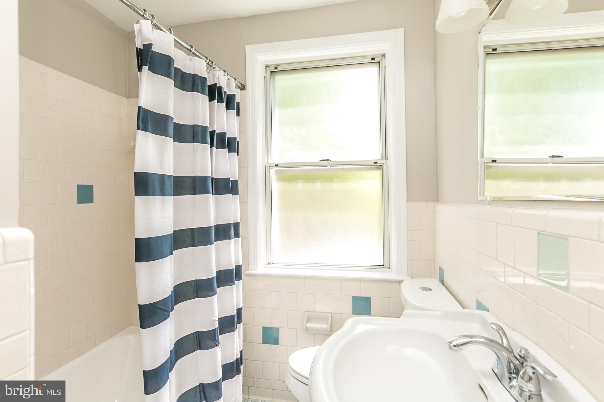 6410 Blenheim Road Baltimore, MD 21212 - Photo 16 of 29 Full bathroom