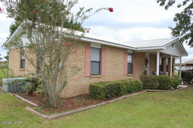 $235,000 | 25676 Evans Street, Altha, FL 32421