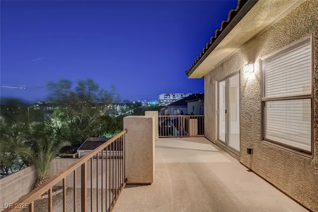 $3,200 | 1068 Riddle Glen Street, Henderson, NV 89012