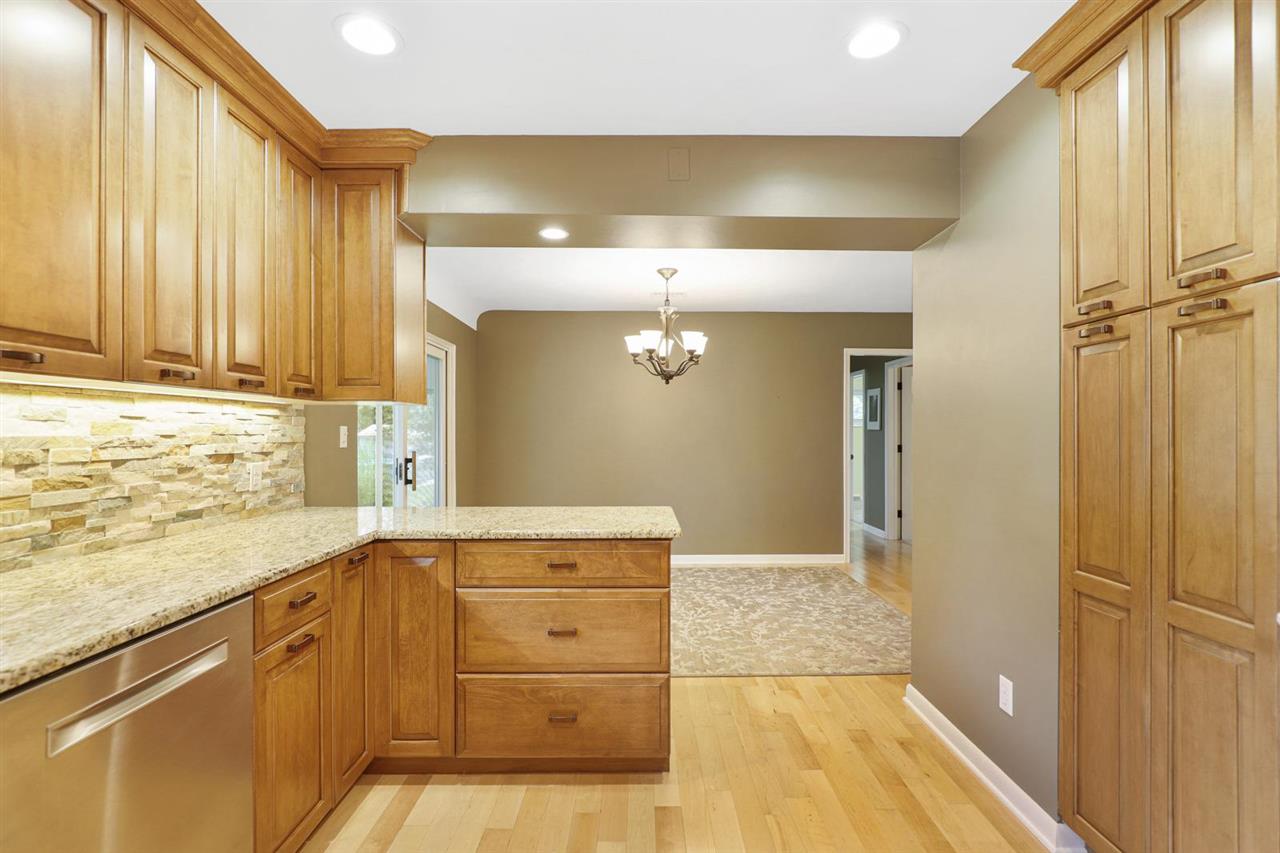 5414 East Vienna Road Clio, MI 48420 - Photo 18 of 97 50050572-18.JPG