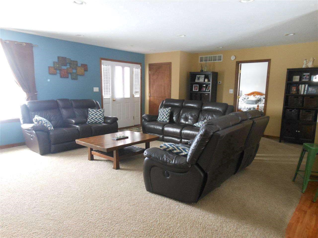 9875 McPherson Road Millington, MI 48746 - Photo 6 of 26 21573330-5.JPG