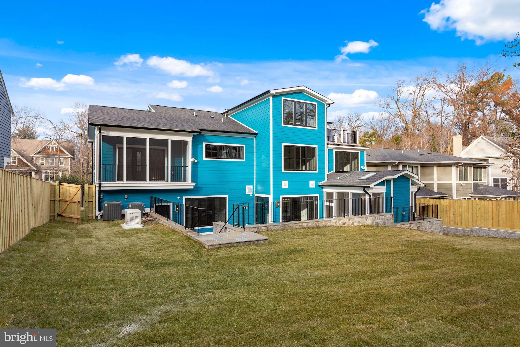 5405 Wehawken Road Bethesda, MD 20816 - Photo 3 of 18