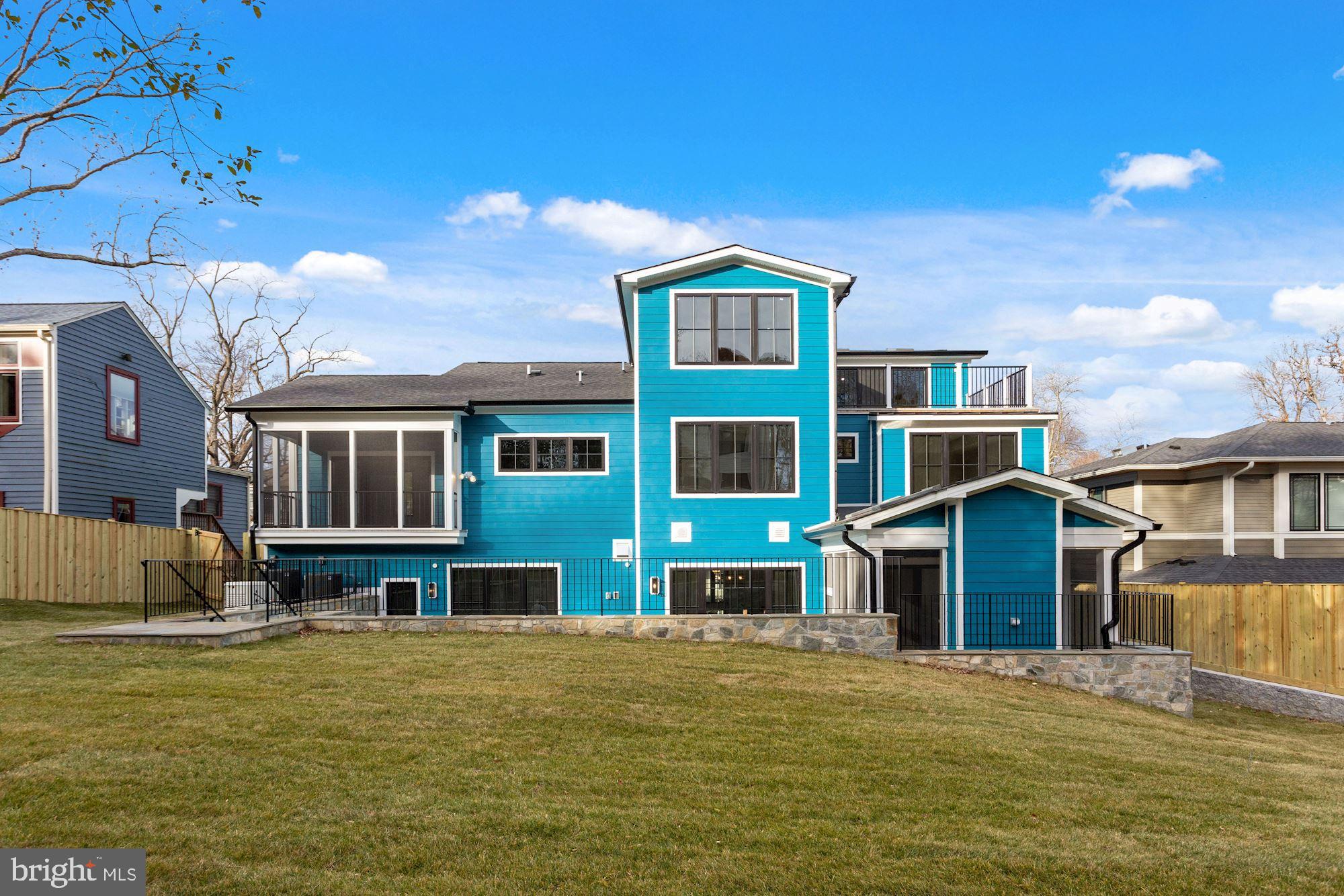 5405 Wehawken Road Bethesda, MD 20816 - Photo 4 of 18