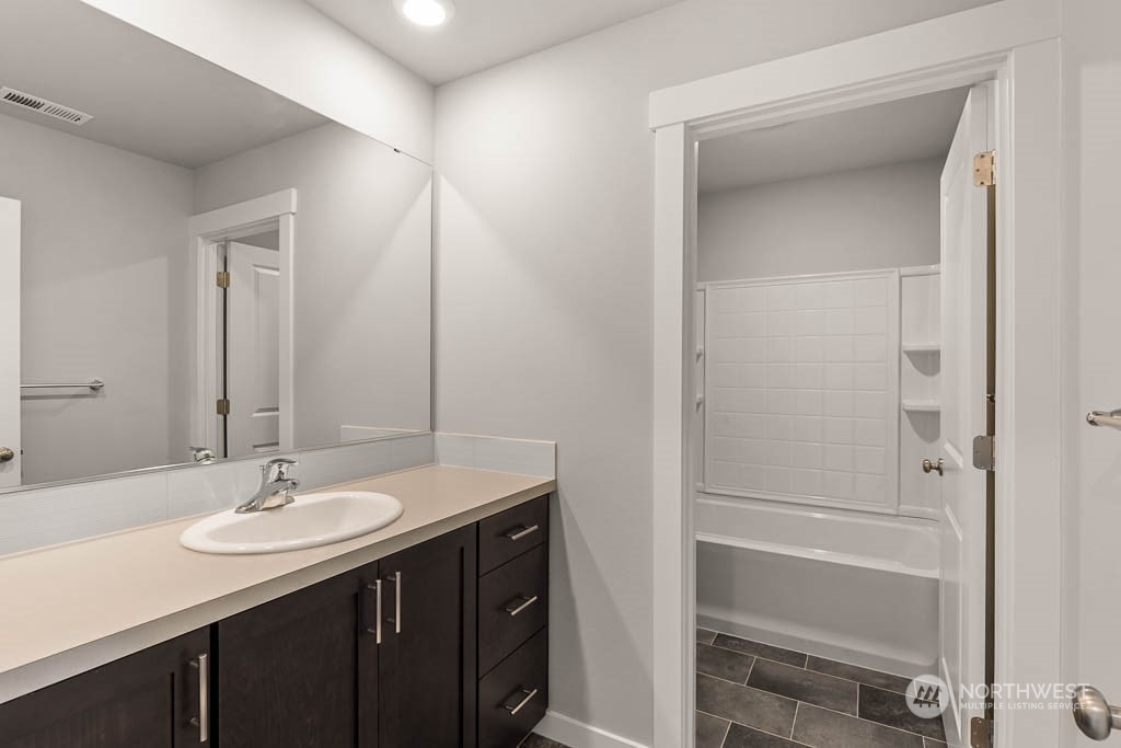6007 Waverly Road Southwest, Unit 28 Port Orchard, WA 98367 - Photo 31 of 36 Gallery Image 31