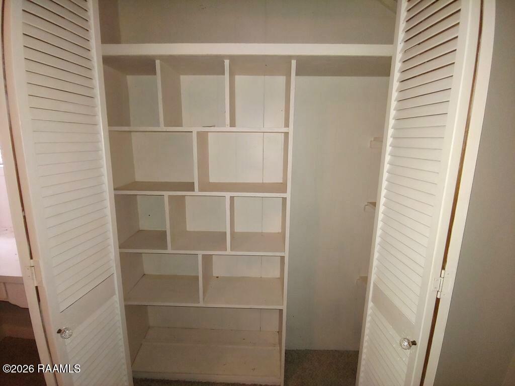 147 Jean Duos Road Ville Platte, LA 70586 - Photo 20 of 30 20 Closet