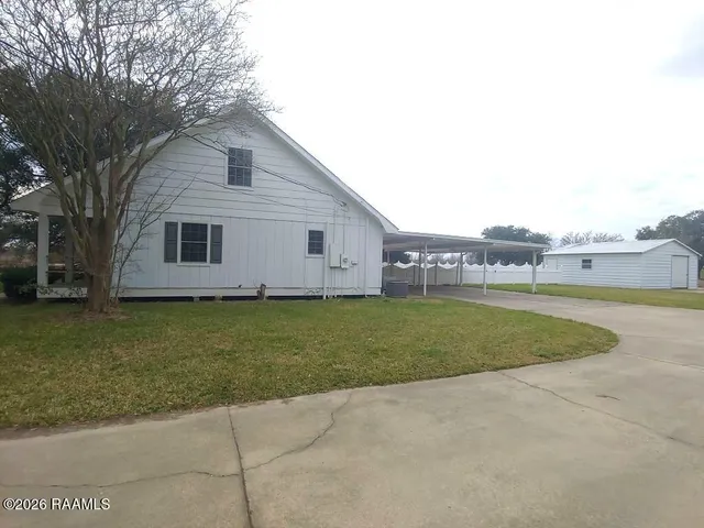 $191,000 | 147 Jean Duos Road, Ville Platte, LA 70586