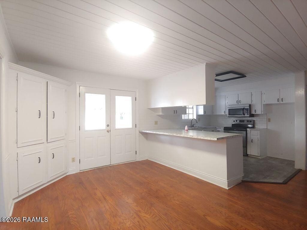 147 Jean Duos Road Ville Platte, LA 70586 - Photo 6 of 30 6 Dining area - Kitchen