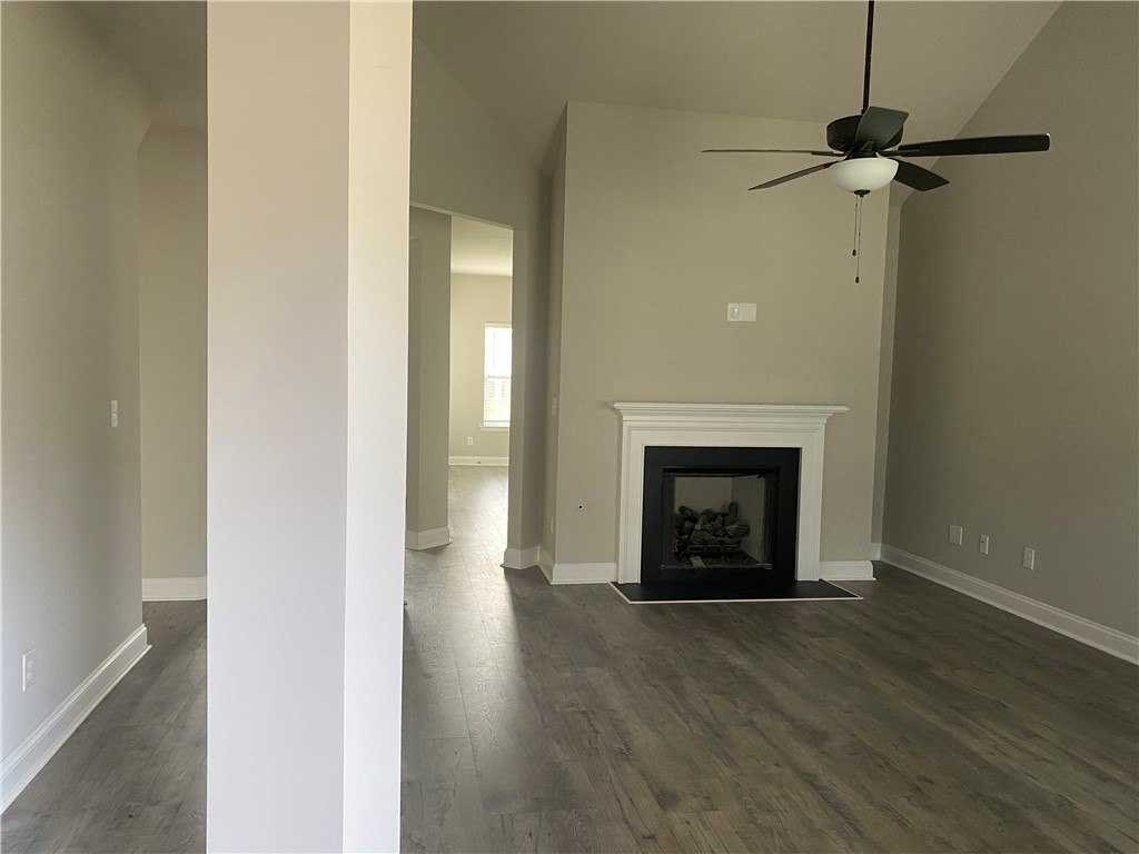 151 Shipyard Circle, Unit 19C Anderson, SC 29621 - Photo 2 of 12 Vaulted Ceiling Family Room