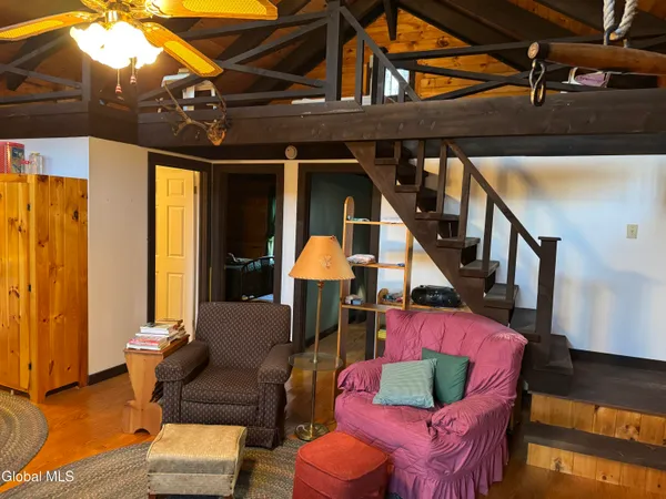 $389,900 | 125 West Stoner Lake Road, Caroga, NY 12032