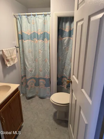 $389,900 | 125 West Stoner Lake Road, Caroga, NY 12032